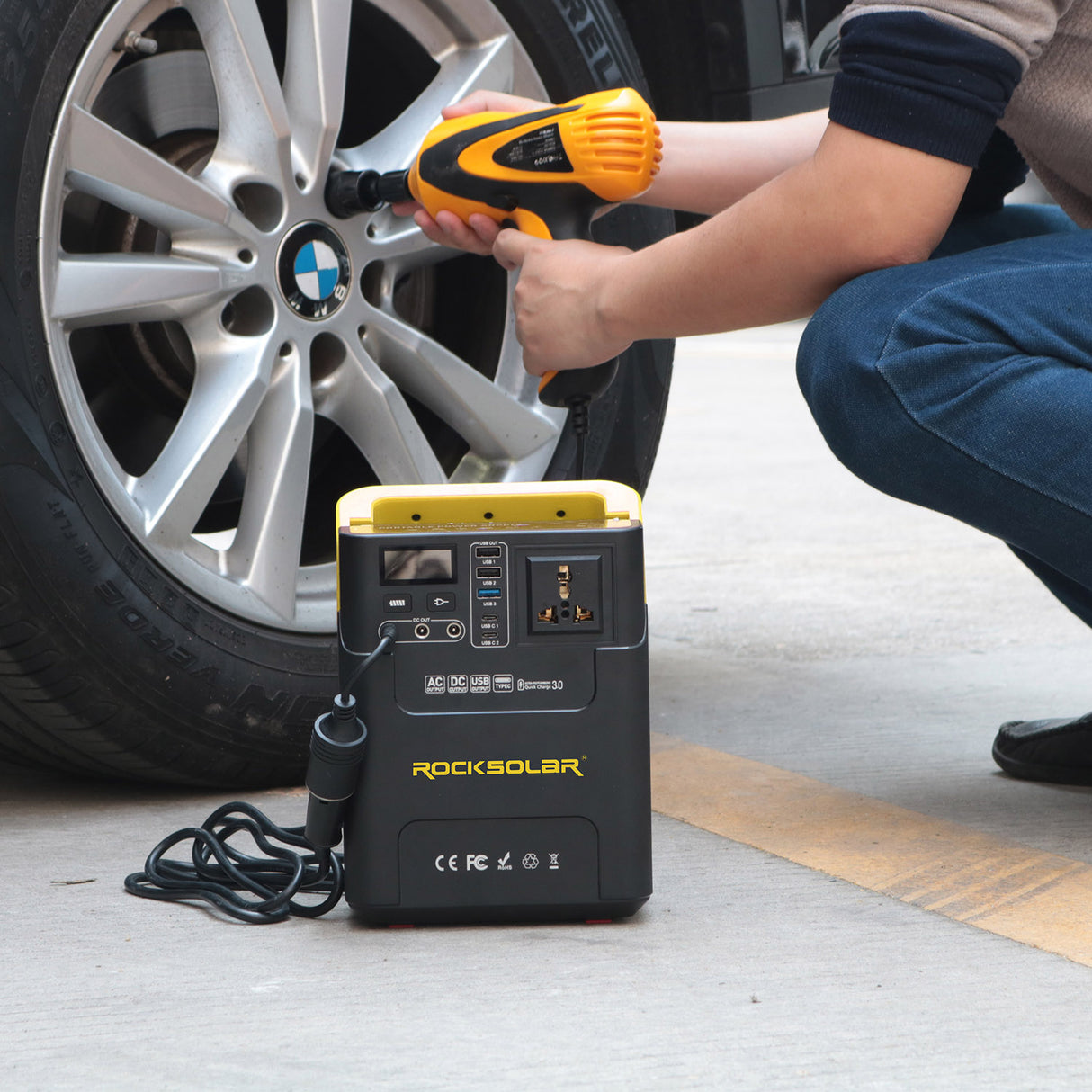 Adventurer 100W 133Wh Portable Power Station